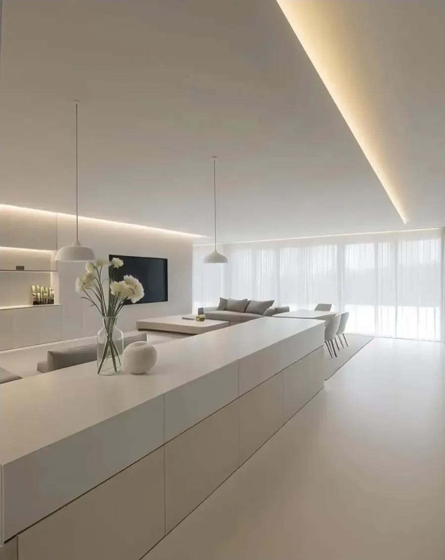 Kitchen & dining: image 14 of 14